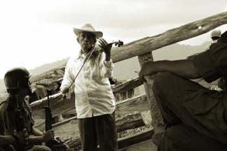 El viol�n (Cine e Insurgencia)