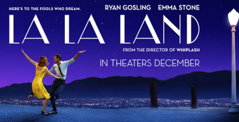 ESTRENOS EN USA: Bailando con Emma y Jennifer en una fiesta de navidad en la oficina