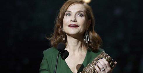 Isabelle Huppert vuelve a Hollywood junto a Chloe Grace Moretz en \'The Widow\'