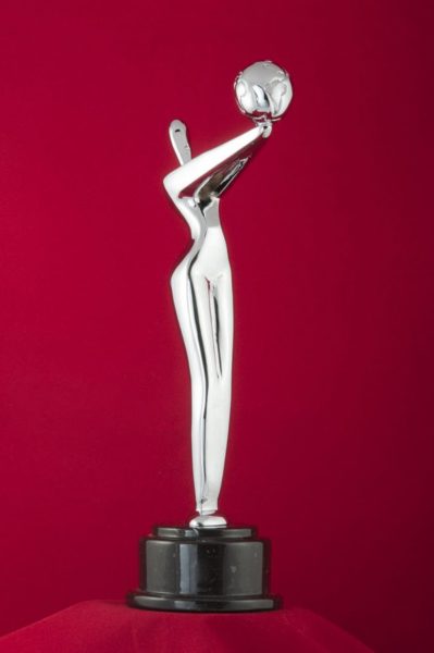 La mexicana Cecilia Su�rez y el espa�ol Santiago Segura presentar�n los Platino en Riviera Maya