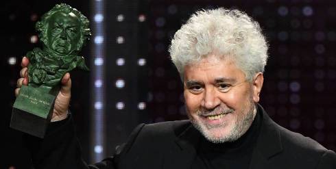 Almod�var se llev� lo mejor de una repartida tarta en los Goya