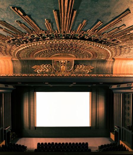 Luces y sombras en la compra del Teatro Egipcio de Los Angeles por Netflix