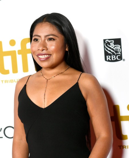 M�xico: �xito nacional en reapertura� Tenoch Huerta defiende a Yalitza