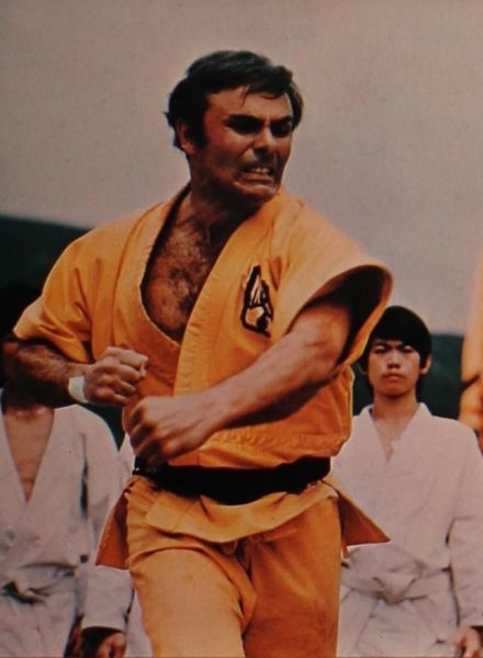 Muere John Saxon, actor de 'Operaci�n Drag�n' y 'Pesadilla en la calle del infierno', a los 83 a�os