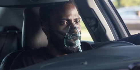 'Tenet' sorprende en taquilla