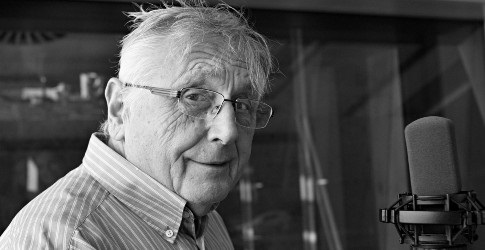 Muere el cineasta checo Jiř� Menzel a los 82 a�os