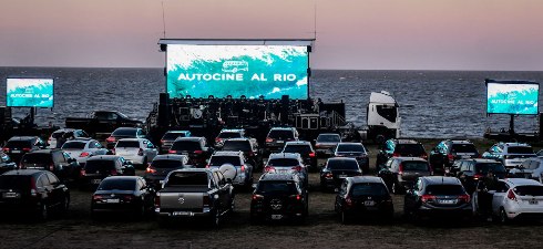 Pel�culas proyectadas en autocinemas podr�n competir en los Premios Oscar