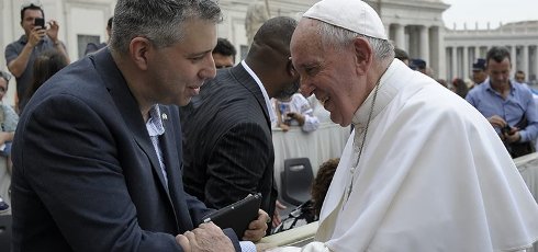 El director ruso Evgeny Afineevsky habla sobre el papa Francisco y sus declaraciones a favor de los homosexuales