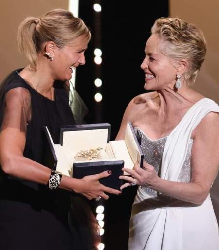 Palmar�s completo del Festival de Cannes 2021 donde Spike Lee ha coronado a 'Titane'