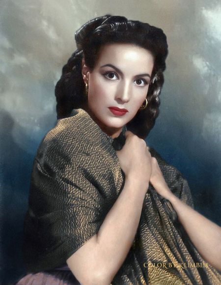 La biopic de Mar�a F�lix no ser� mexicana, pero la rodar� Eiza Gonz�lez