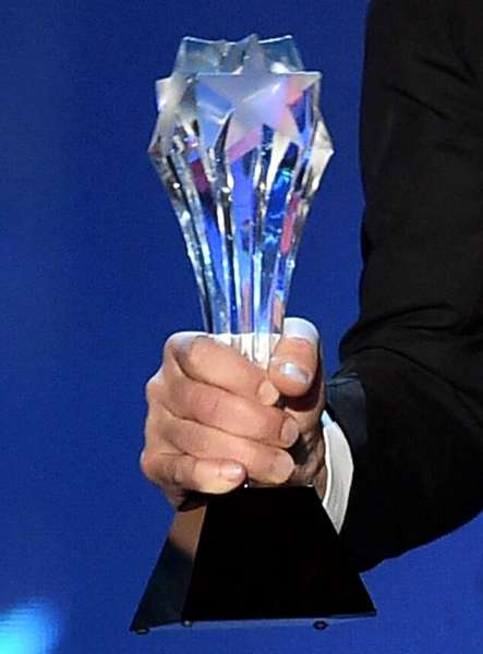Reconocimiento especial a Rita Moreno, Lin-Manuel Miranda y Demin Bichir en premios Critics' Choice