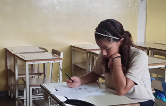 Educación o pañales (Cortometraje - Fábrica de Cine 8)