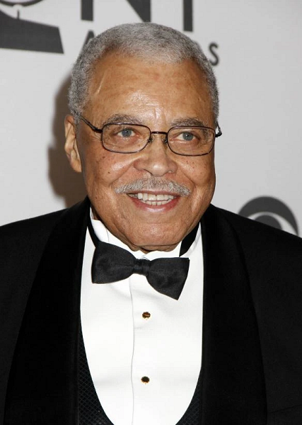 Muere James Earl Jones, el actor que le dio su ic�nica voz al personaje de Darth Vader de 'Star Wars'