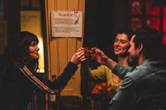 Beso de tres (Estreno)