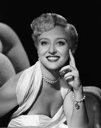 Celeste Holm, la gracia y la versatilidad