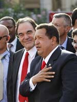 Ch�vez asiste a la proyecci�n del documental 