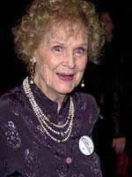 Muri la centenaria Gloria Stuart, superviviente en 