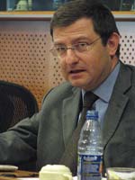 Espa�a asume nuevo sistema de calificaci�n provocando el malestar de la Confederaci�n Cat�lica Nacional