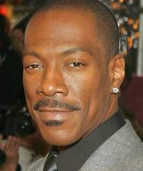 Eddie Murphy renuncia a presentar los Oscars en solidaridad con Ratner