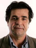 Cineasta iran� detenido supuestamente por rodar pel�cula cr�tica