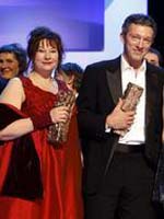 Reparto de honores para 