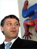 Sam Raimi deja atr�s a 