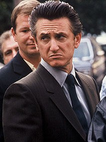 Sean Penn y Oliver Stone lloran la muerte del presidente Hugo Ch�vez