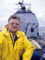Fallece a los 66 a�os: Tom Clancy y el cine, una rentable amistad