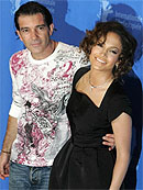 Jennifer L�pez y Antonio Banderas protagonizar�n la pel�cula de los mineros de Atacama